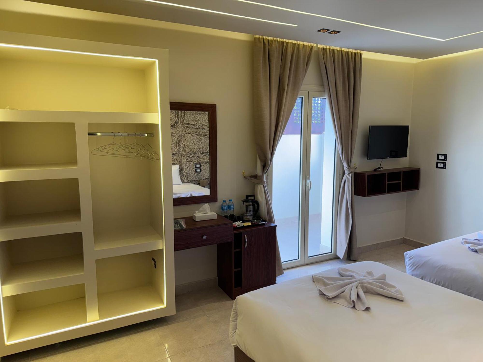 Master Pyramids Hotel Al Kawm al Akhdar Exteriér fotografie